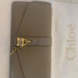 Chloe wallet. Motty grey